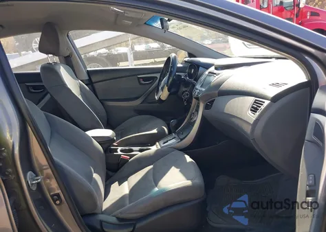 2011 Hyundai Elantra Gls z USA, uszkodzony, nr VIN 5NPDH4AE1BH060693